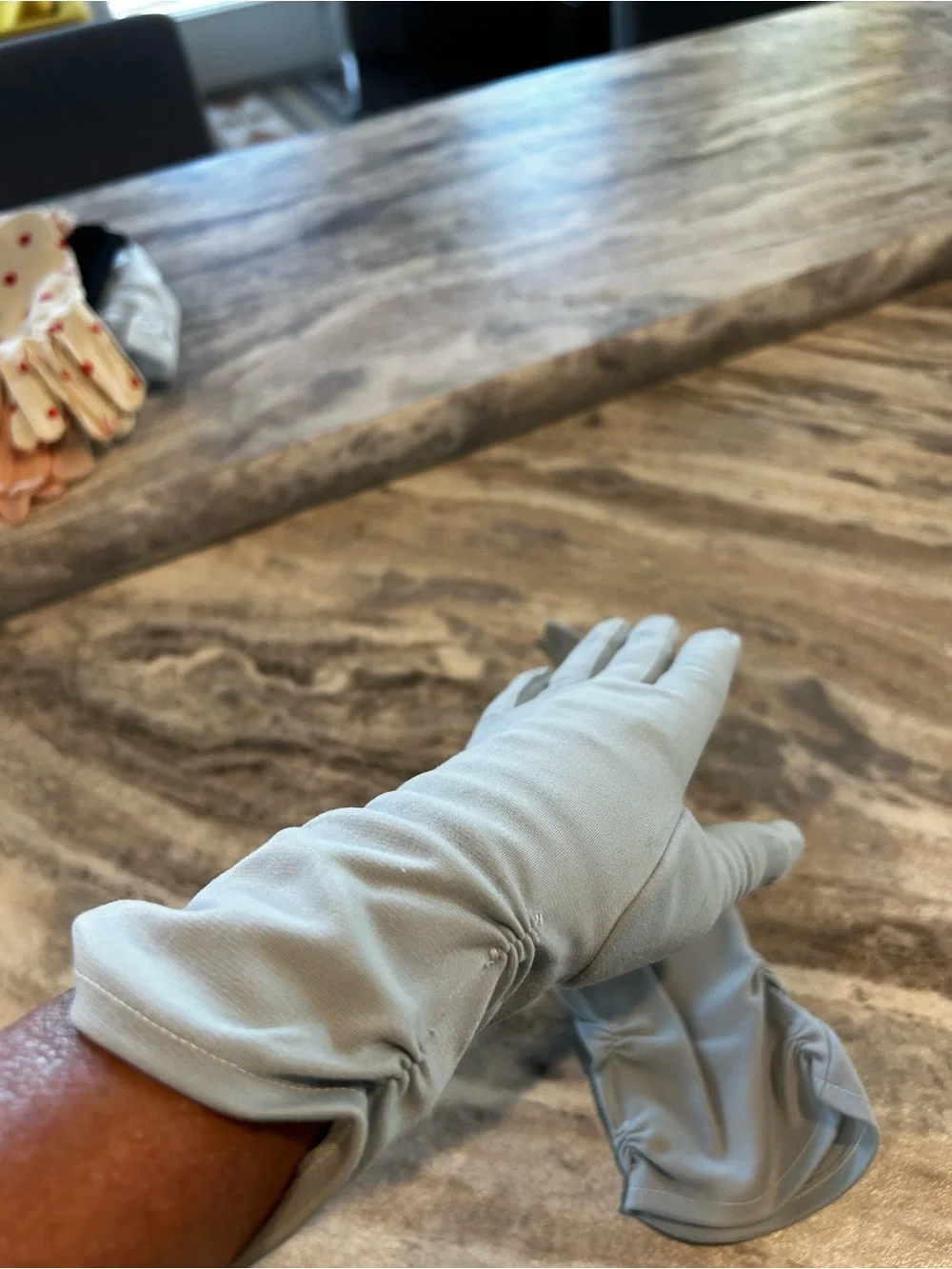 Vintage 1950’s women’s gloves Light Blue size S